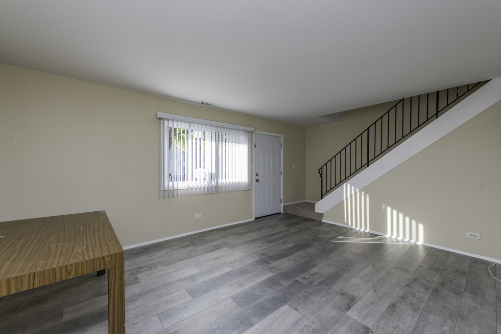 2634 Woodview Court Waukegan, IL 60087 - Photo 8 of 26