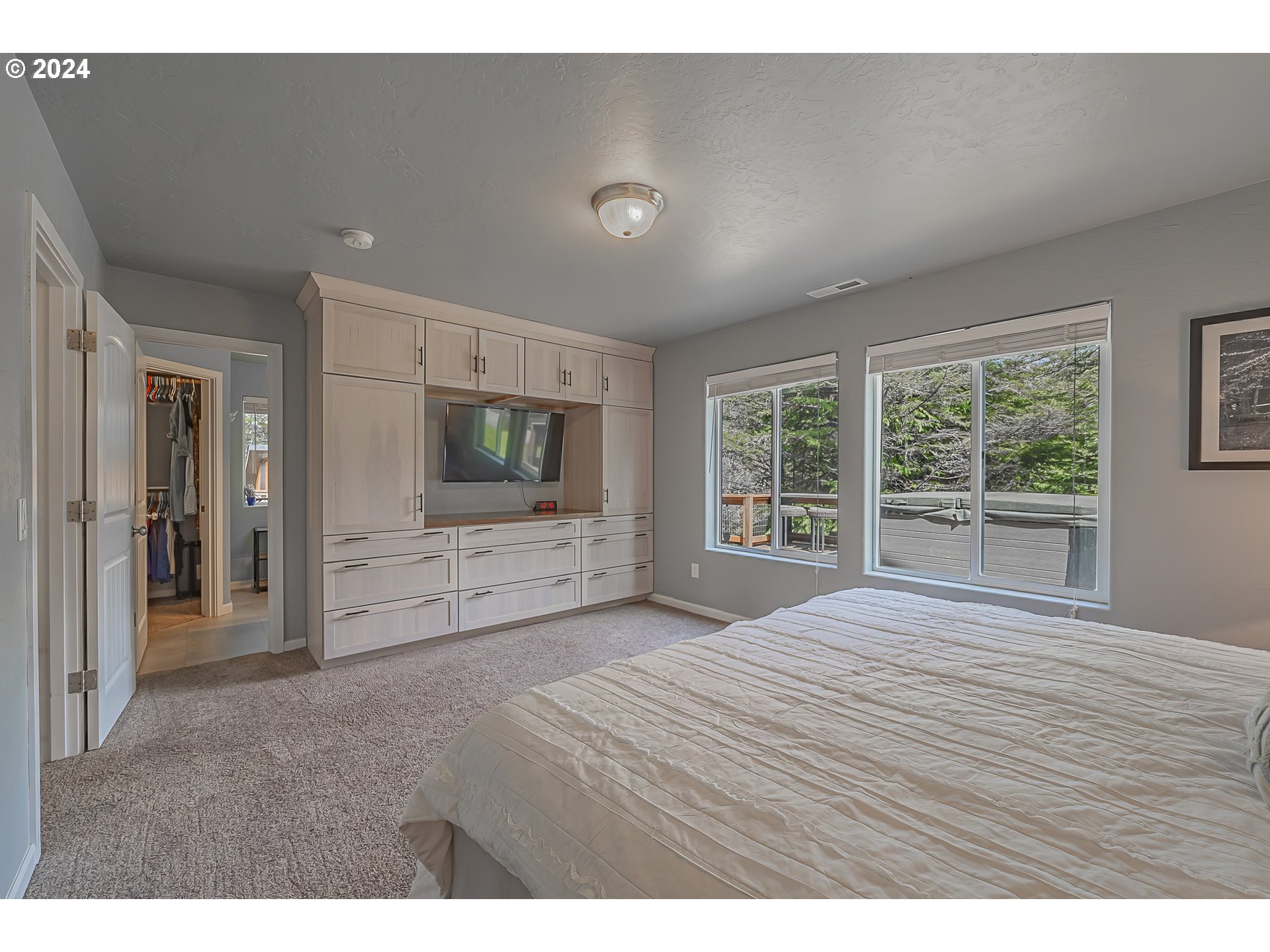 64419 Beaver Loop Road North Bend, OR 97459 - Photo 18 of 48 Gallery Image 18