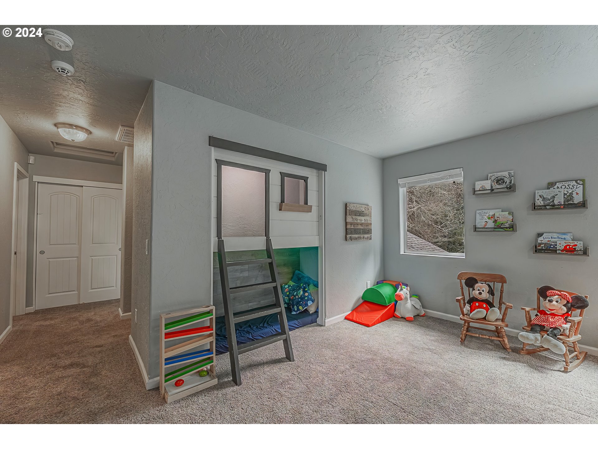 64419 Beaver Loop Road North Bend, OR 97459 - Photo 23 of 48 Gallery Image 23