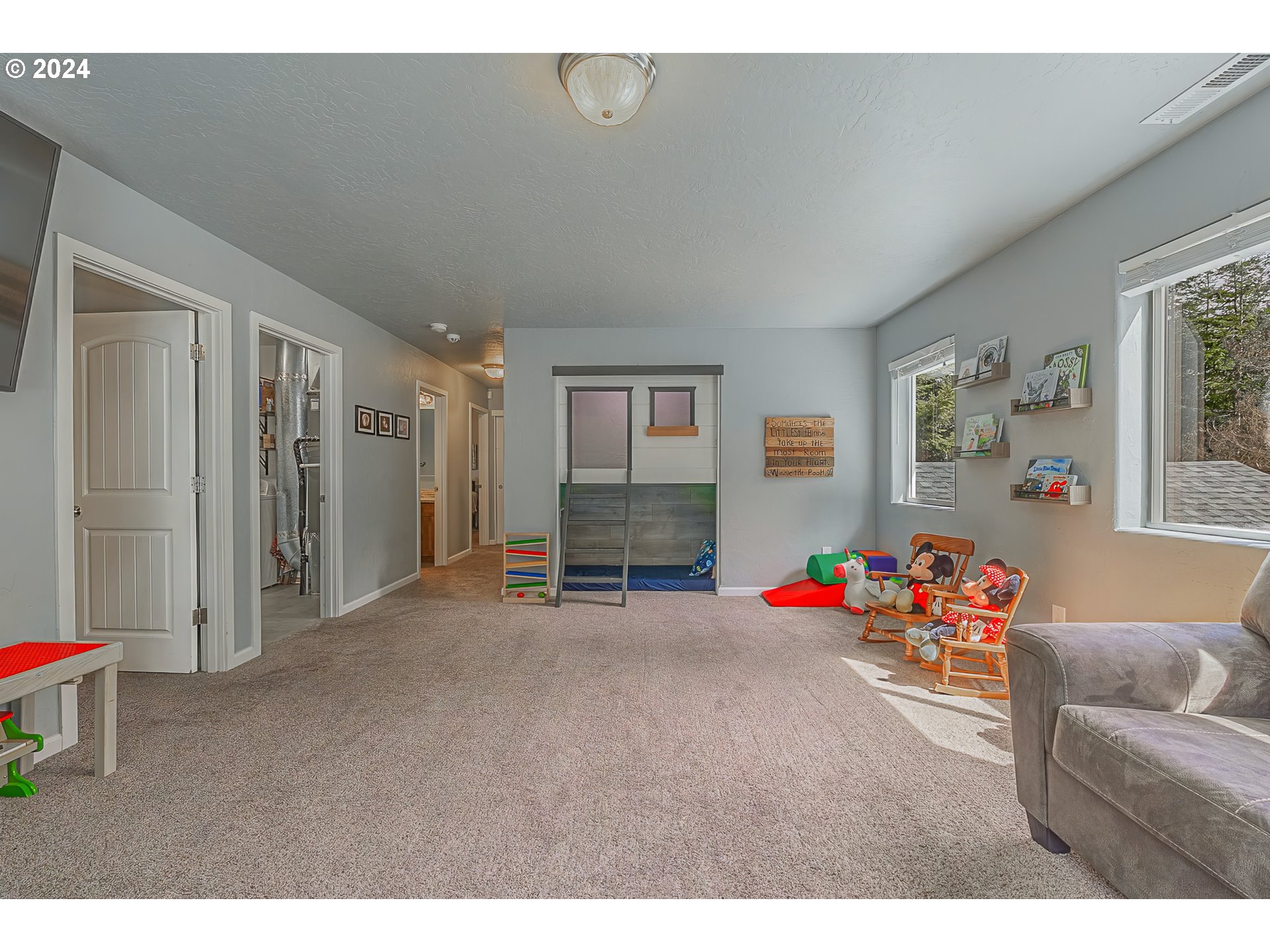64419 Beaver Loop Road North Bend, OR 97459 - Photo 26 of 48 Gallery Image 26