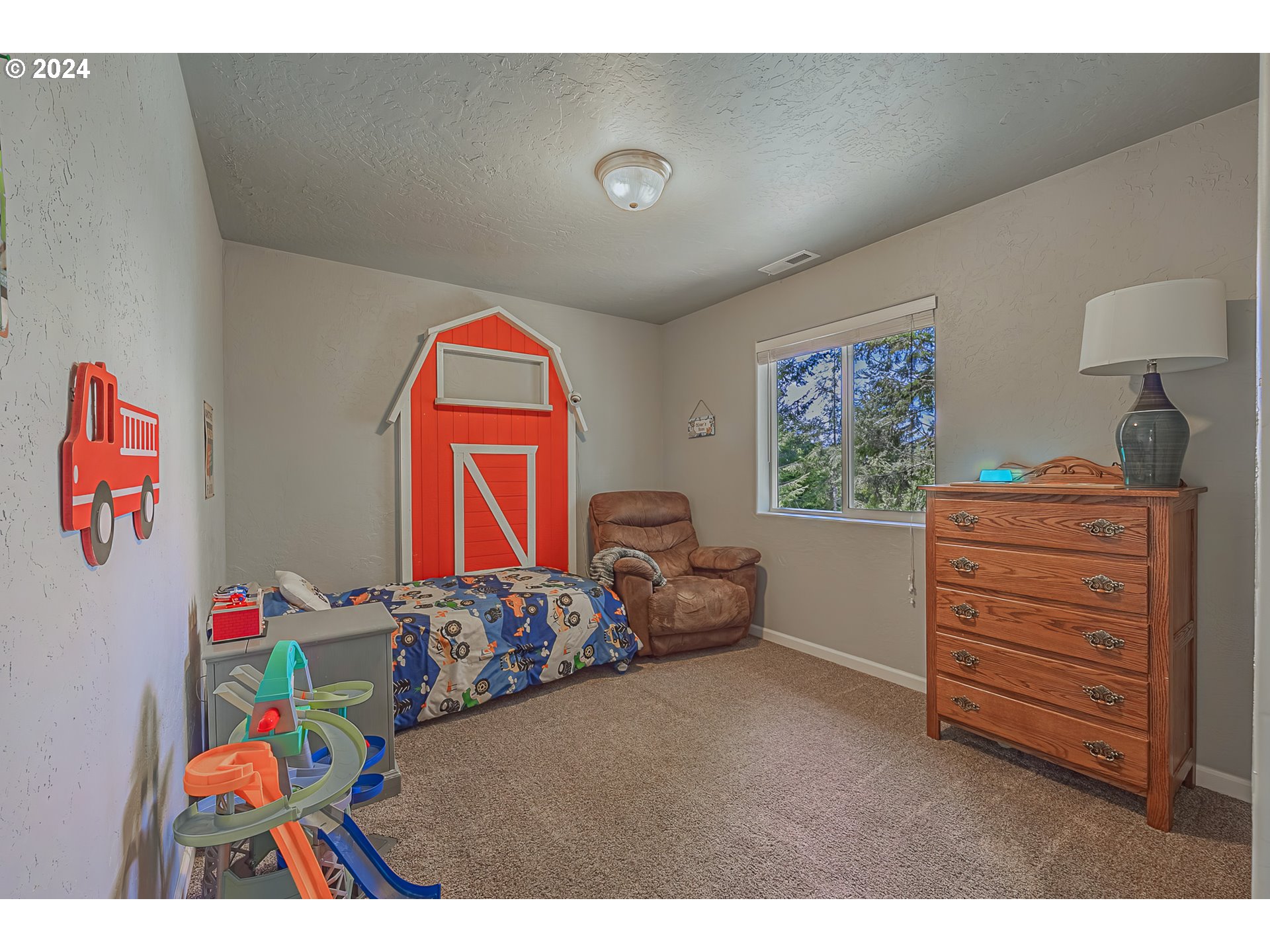 64419 Beaver Loop Road North Bend, OR 97459 - Photo 27 of 48 Gallery Image 27