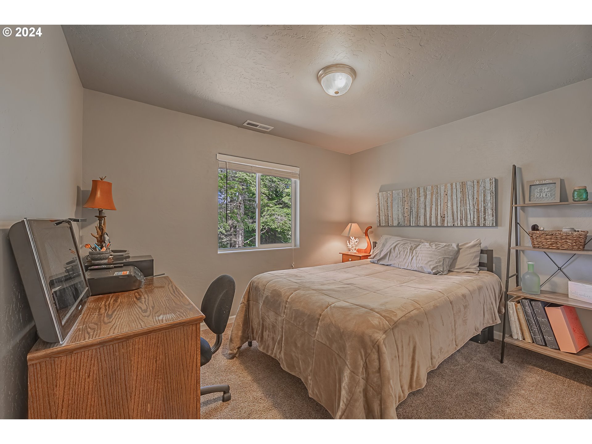 64419 Beaver Loop Road North Bend, OR 97459 - Photo 35 of 48 Gallery Image 35