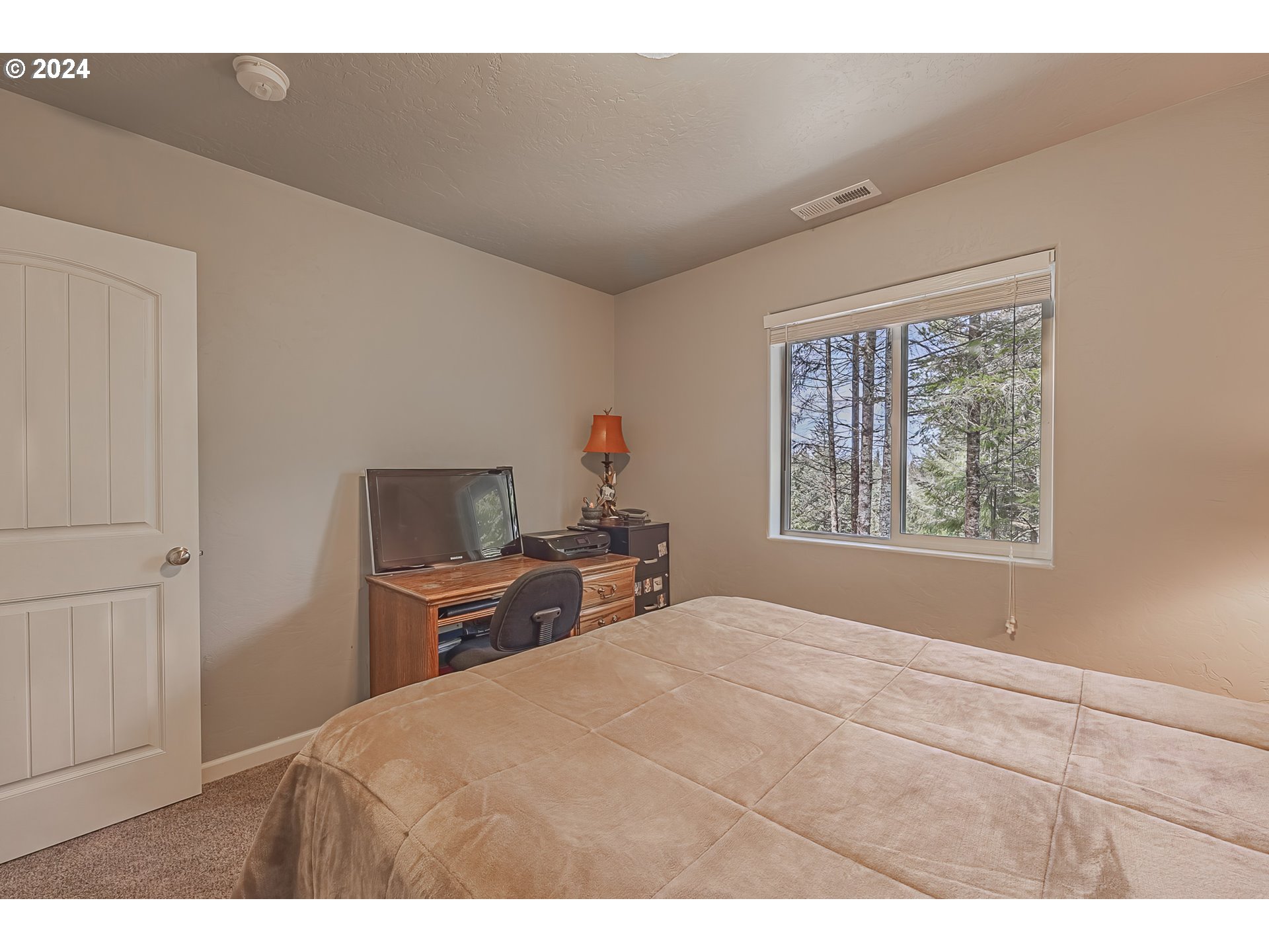64419 Beaver Loop Road North Bend, OR 97459 - Photo 37 of 48 Gallery Image 37