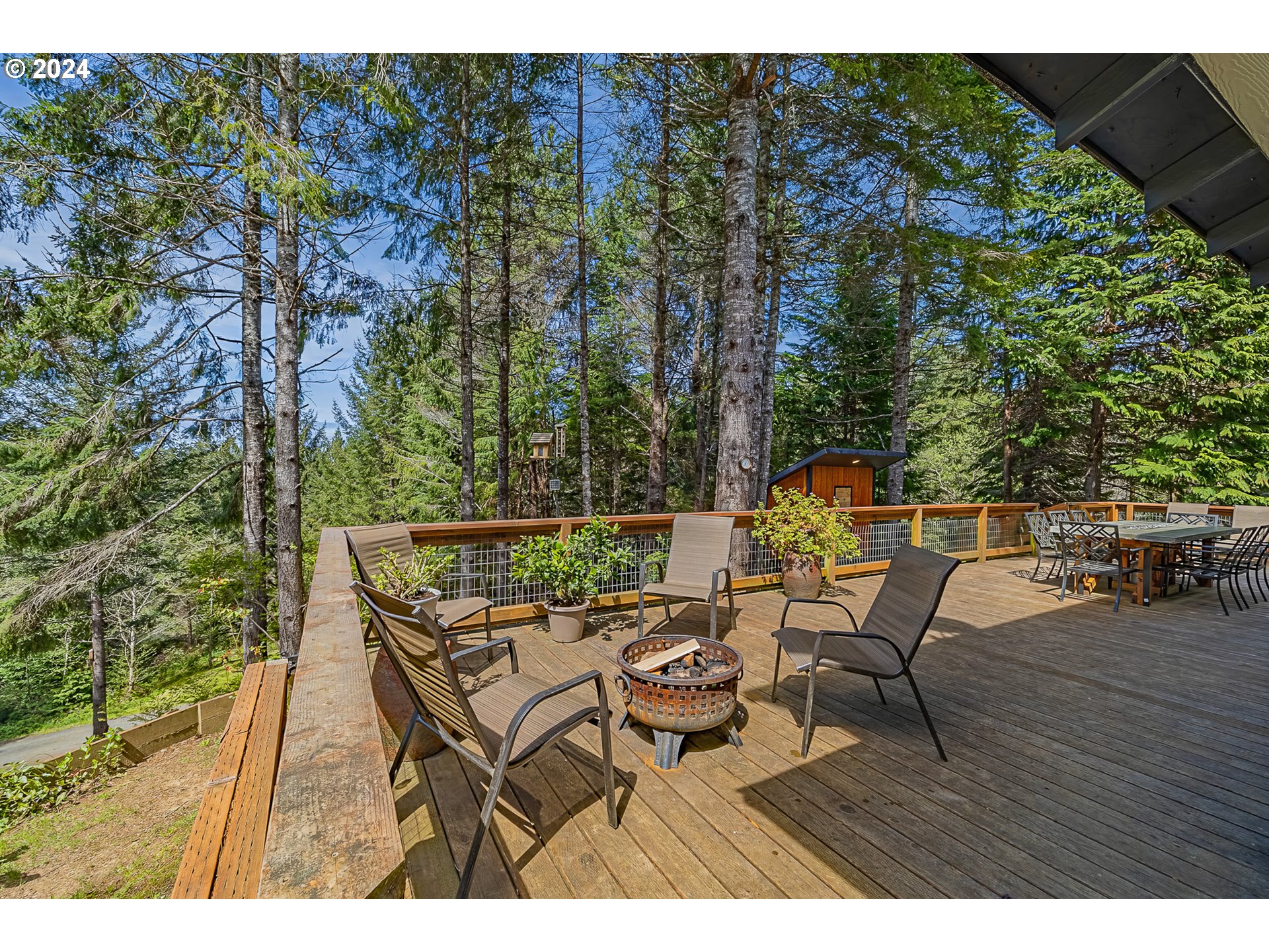 64419 Beaver Loop Road North Bend, OR 97459 - Photo 39 of 48 Gallery Image 39