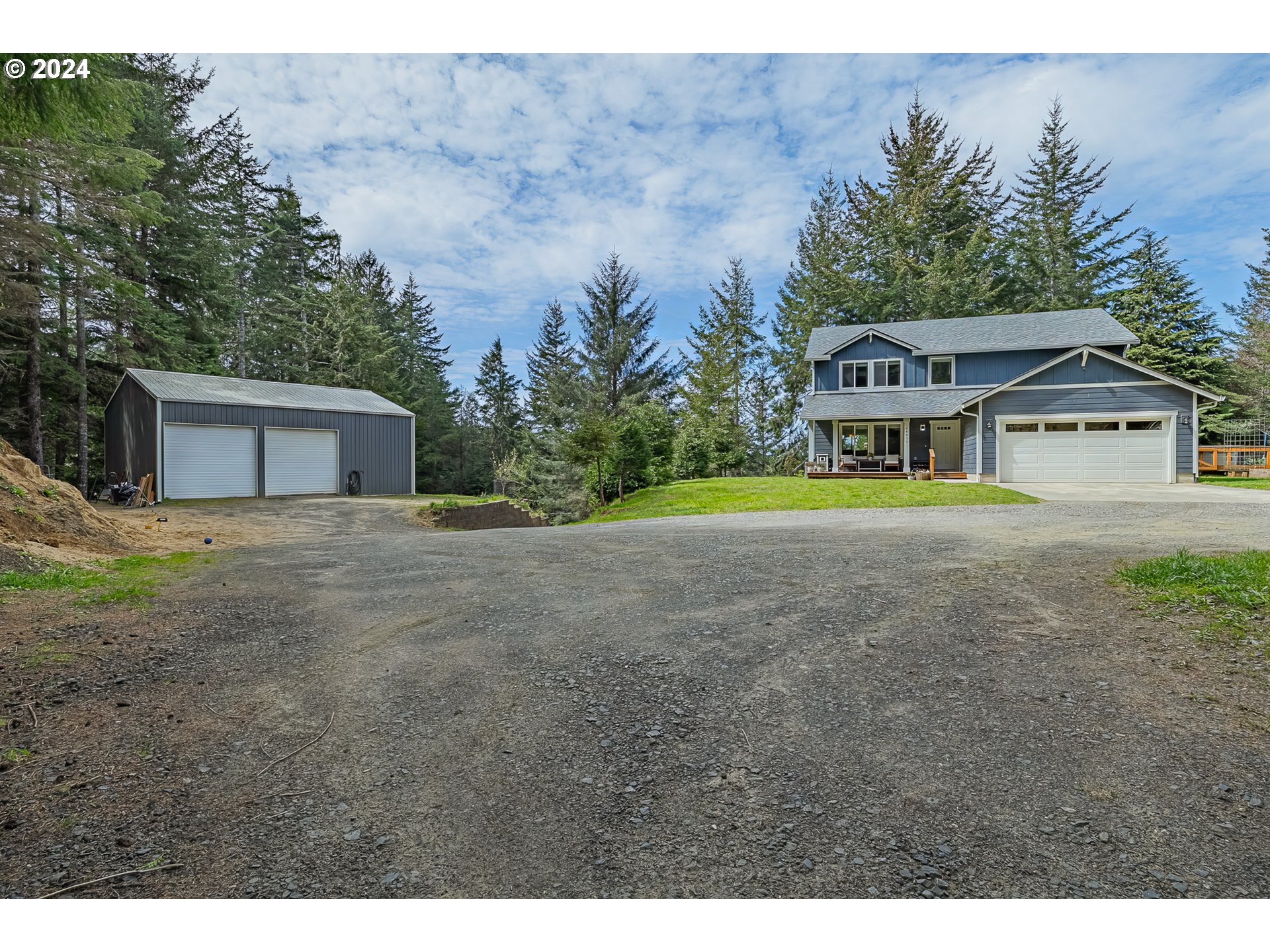 64419 Beaver Loop Road North Bend, OR 97459 - Photo 4 of 48 Gallery Image 4