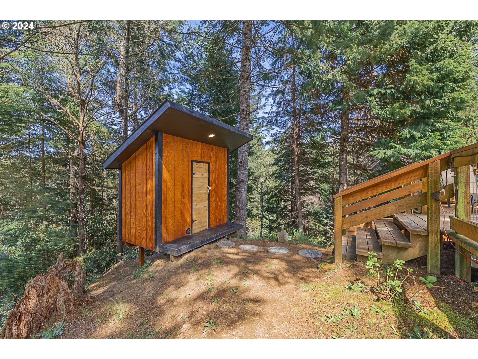 64419 Beaver Loop Road North Bend, OR 97459 - Photo 45 of 48 Gallery Image 45