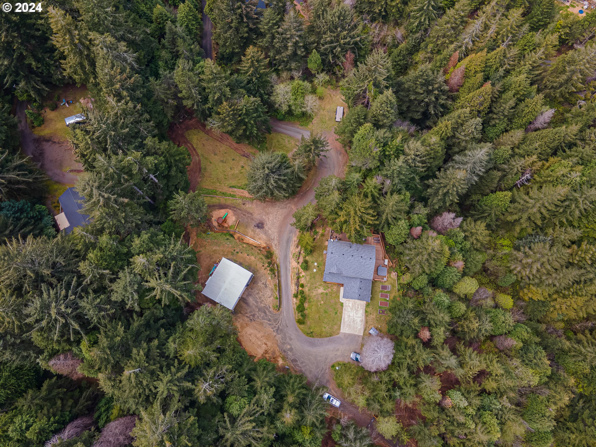 64419 Beaver Loop Road North Bend, OR 97459 - Photo 5 of 48 Gallery Image 5