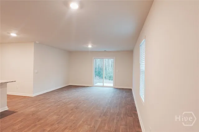 $2,600 | 393 Coconut Drive, Bloomingdale, GA 31302