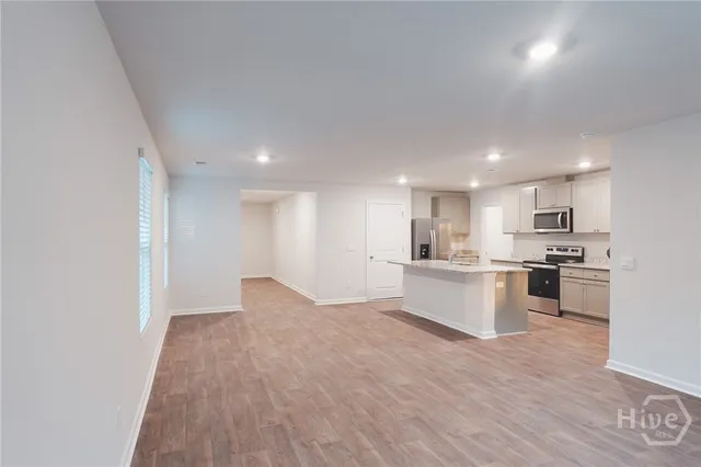 $2,600 | 393 Coconut Drive, Bloomingdale, GA 31302