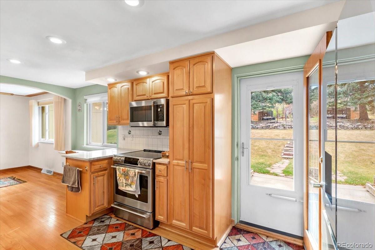 9880 West 34th Drive Wheat Ridge, CO 80033 - Photo 12 of 37