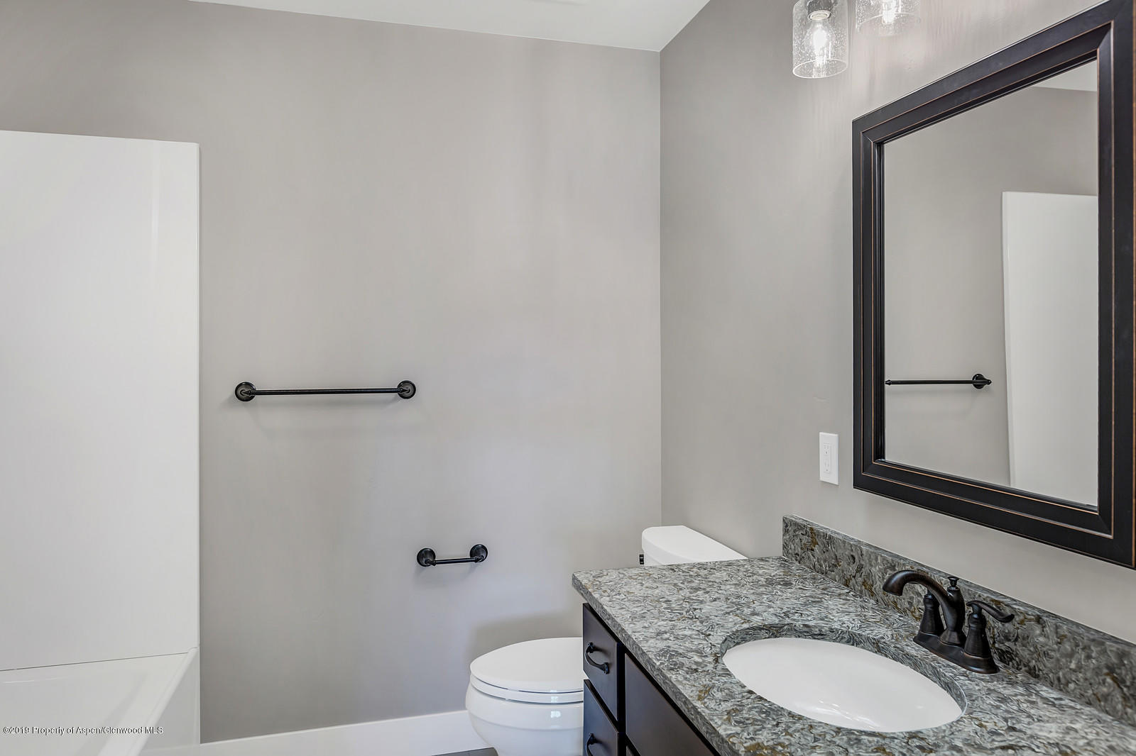 602 Saddleback Road Carbondale, CO 81623 - Photo 23 of 33 Bathroom #3 Upstairs
