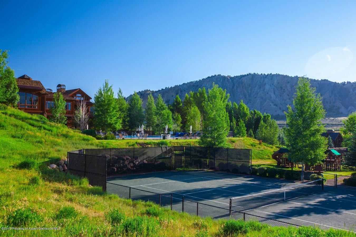 602 Saddleback Road Carbondale, CO 81623 - Photo 31 of 33 Clay and Har-Tru tennis courts
