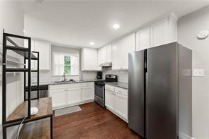 2756 Gresham Rd S East Atlanta, GA 30316 - Photo 10 of 32