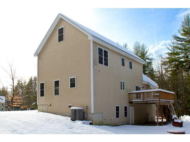 8 Shellie Lane Berwick, ME 03901 - Photo 32 of 35 Exterior Side View.