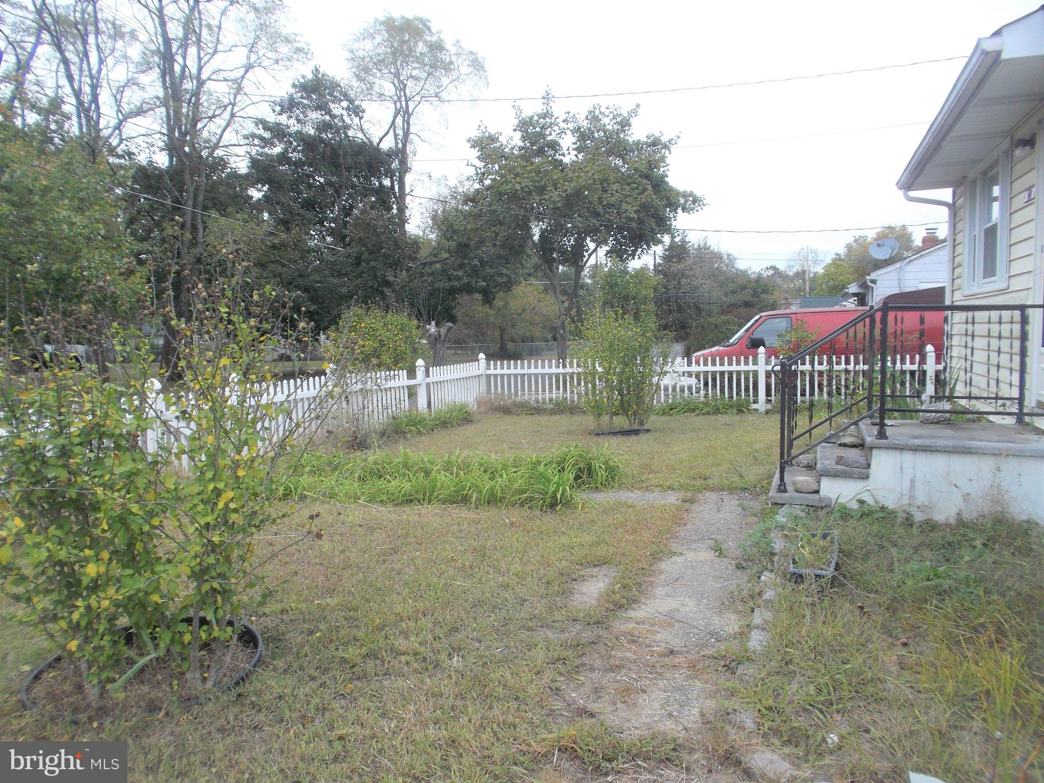 10 Rottau Avenue Pemberton, NJ 08068 - Photo 2 of 15 Front View from Driveway