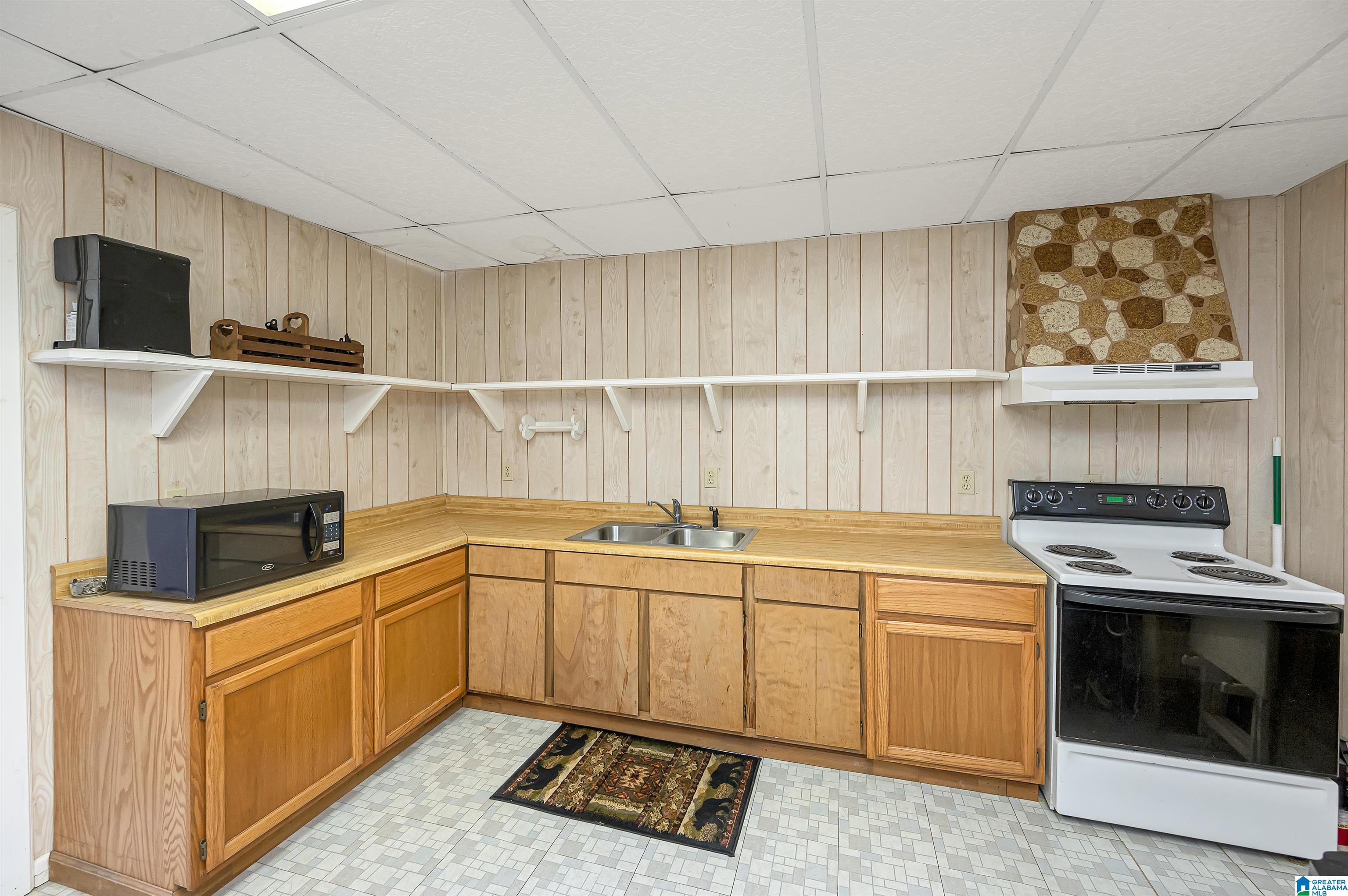 785 Ridgeway Circle Talladega, AL 35160 - Photo 36 of 67