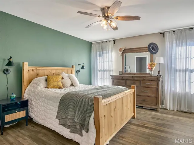 $310,000 | 510 Cliff View Place, Valmeyer, IL 62295