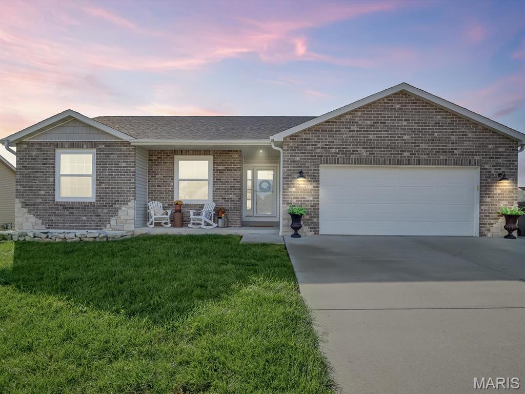 510 Cliff View Place Valmeyer, IL 62295 - Photo 3 of 26