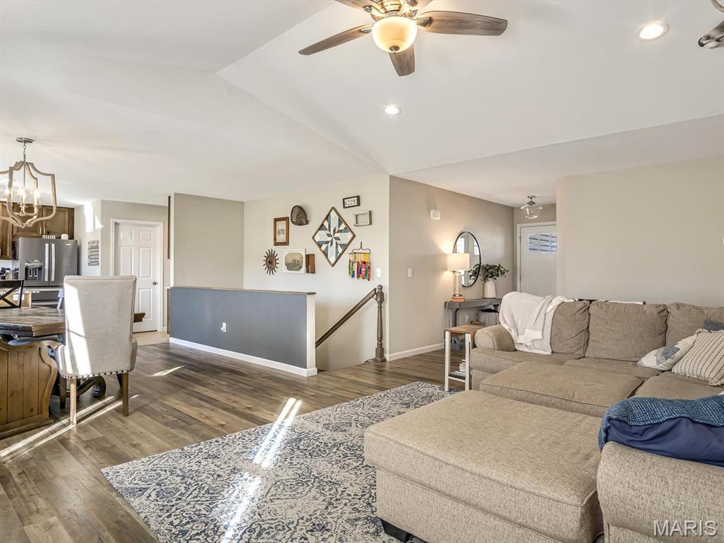 510 Cliff View Place Valmeyer, IL 62295 - Photo 10 of 26