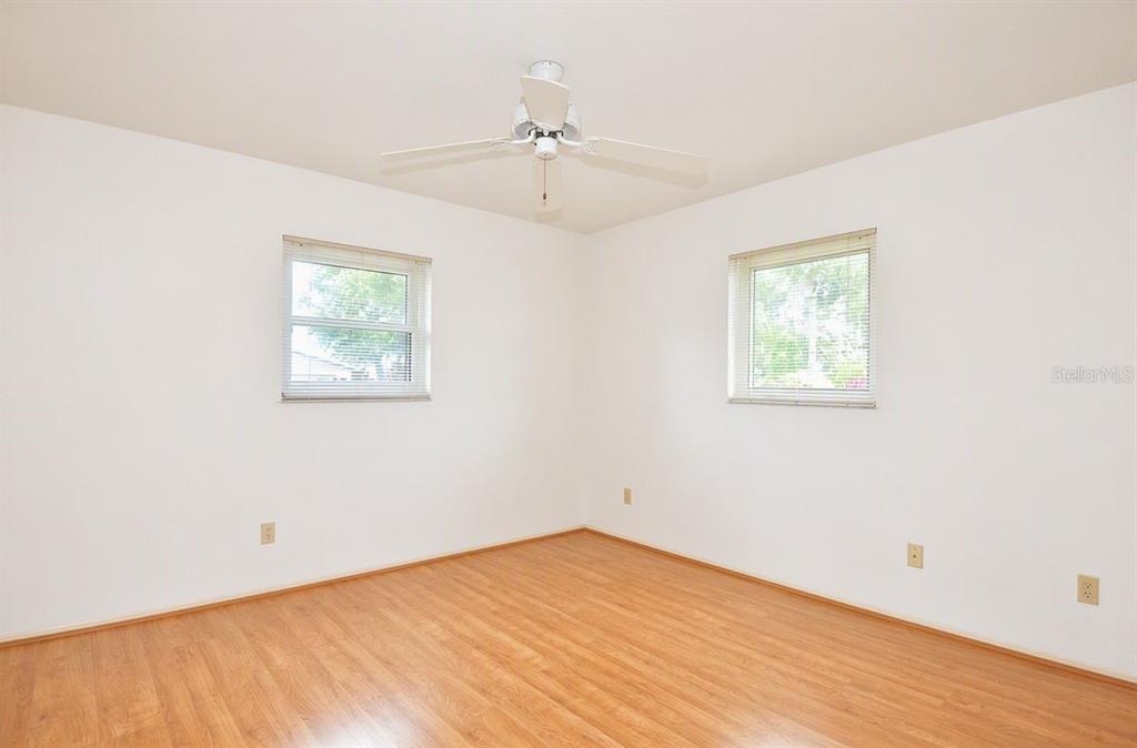 1379 Everest Road Venice, FL 34293 - Photo 9 of 46