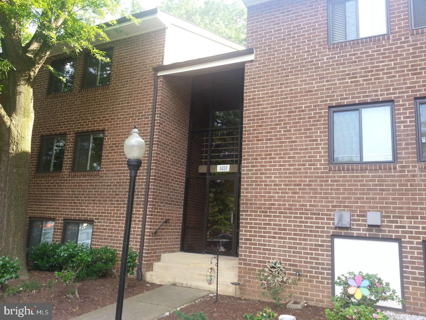 1411 Northgate Square, Unit 11B Reston, VA 20190 - Photo 1 of 15 Gallery Image 1