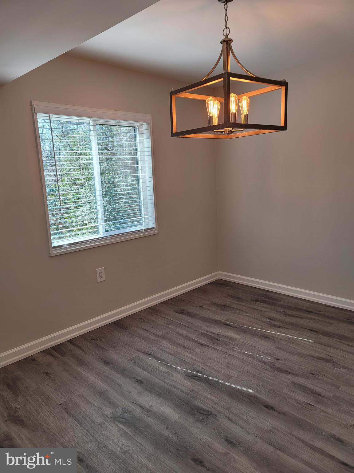 1411 Northgate Square, Unit 11B Reston, VA 20190 - Photo 5 of 15 Gallery Image 5