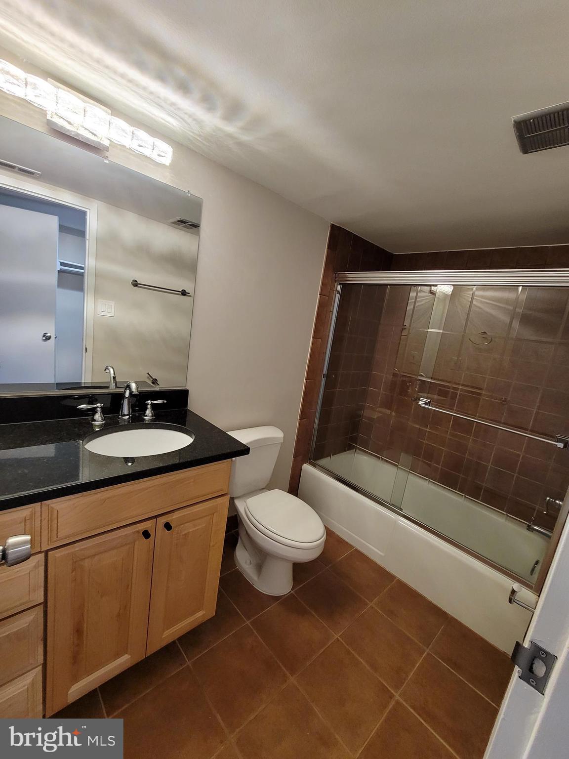 1411 Northgate Square, Unit 11B Reston, VA 20190 - Photo 6 of 15 Gallery Image 6