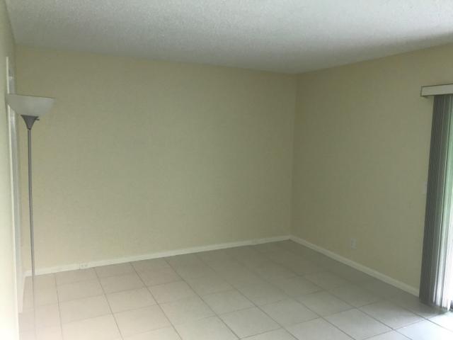 549 Mansfield M Boca Raton, FL 33434 - Photo 6 of 13 549 mansfield 6