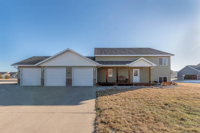 $389,000 | 141 Chase Avenue, Nicollet, MN 56074