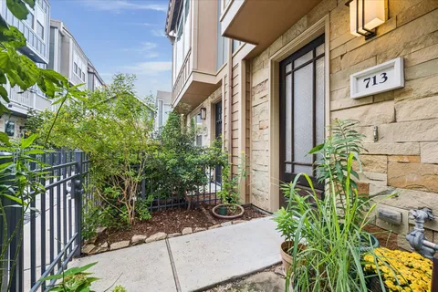 $499,900 | 713 Dorothy Street, Houston, TX 77007