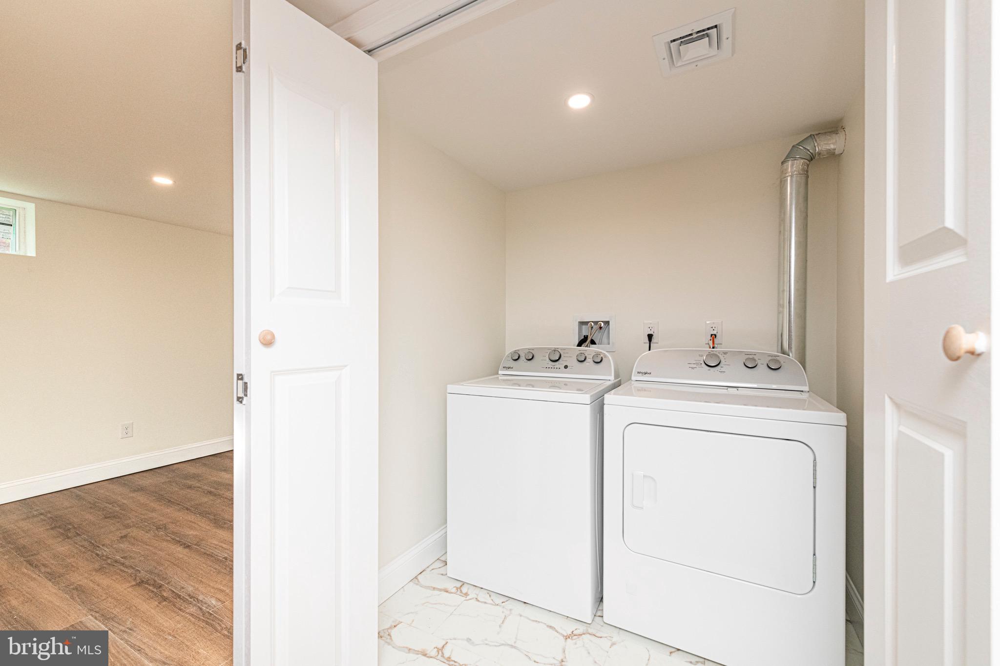 142 Wyndmoor Road Havertown, PA 19083 - Photo 22 of 35 Laundry
