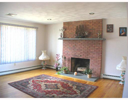 165 Hope Street Cumberland, RI 02864 - Photo 3 of 8 Living Room.