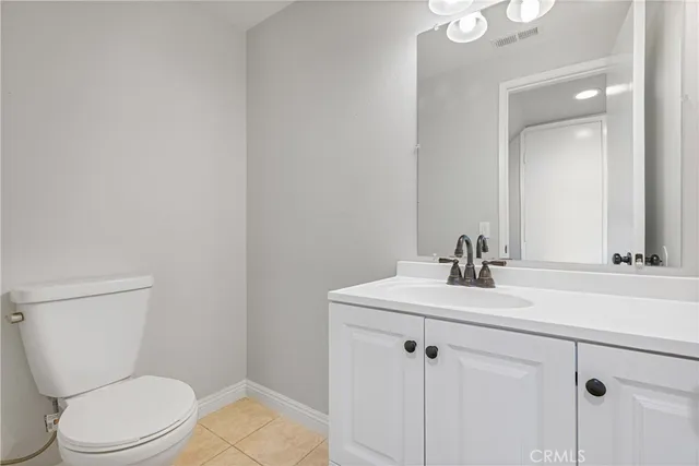 $1,139,000 | 32 Goldenbush, Irvine, CA 92604