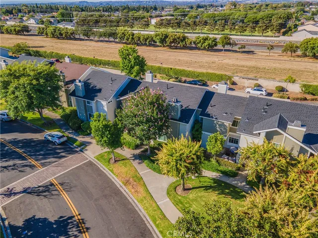 $1,139,000 | 32 Goldenbush, Irvine, CA 92604