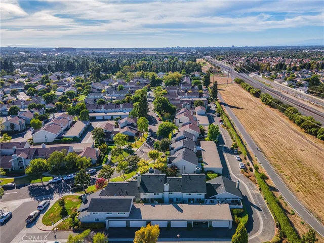 $1,139,000 | 32 Goldenbush, Irvine, CA 92604