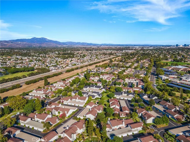 $1,139,000 | 32 Goldenbush, Irvine, CA 92604