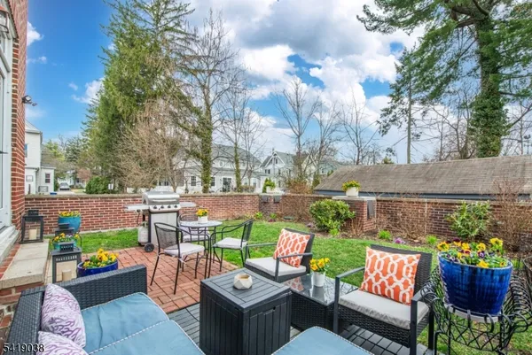 $649,000 | 523 Trinity Place, Westfield, NJ 07090