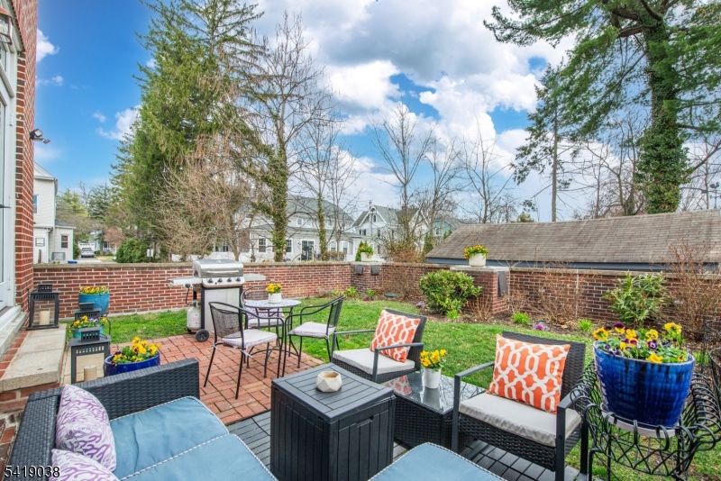 523 Trinity Place Westfield, NJ 07090 - Photo 30 of 33