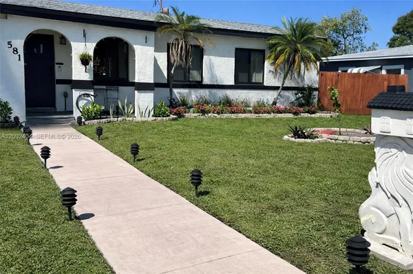 $3,100 | 581 Northwest 185th Street, Miami Gardens, FL 33169