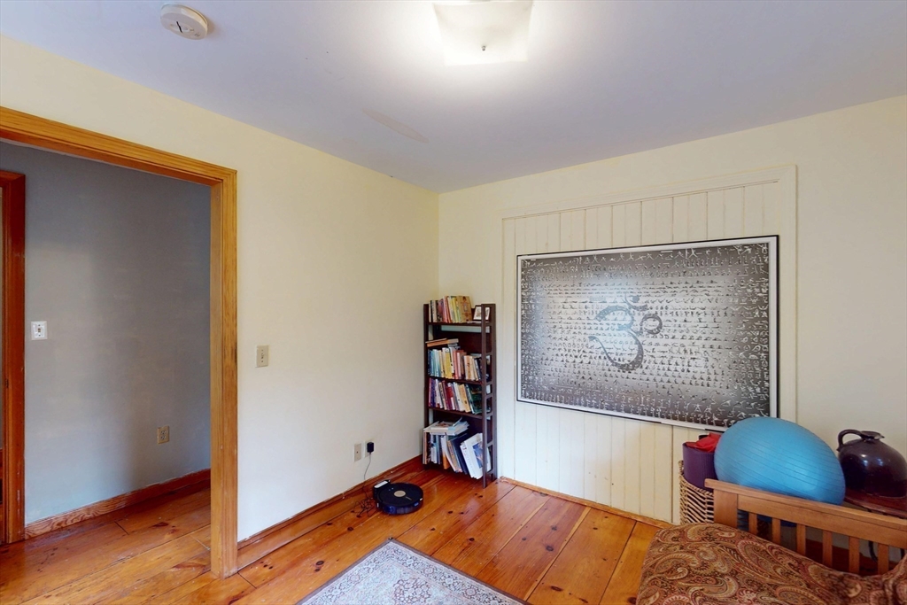 42 Water Street Northampton, MA 01053 - Photo 16 of 35