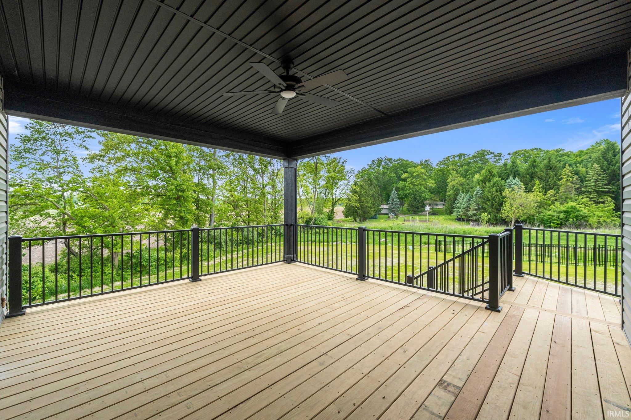 17867 Garnet Ridge Court Huntertown, IN 46748 - Photo 3 of 36 Gallery Image 3