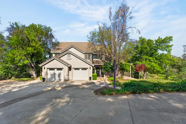 $649,000 | 8725 Landmark Circle, Redding, CA 96001