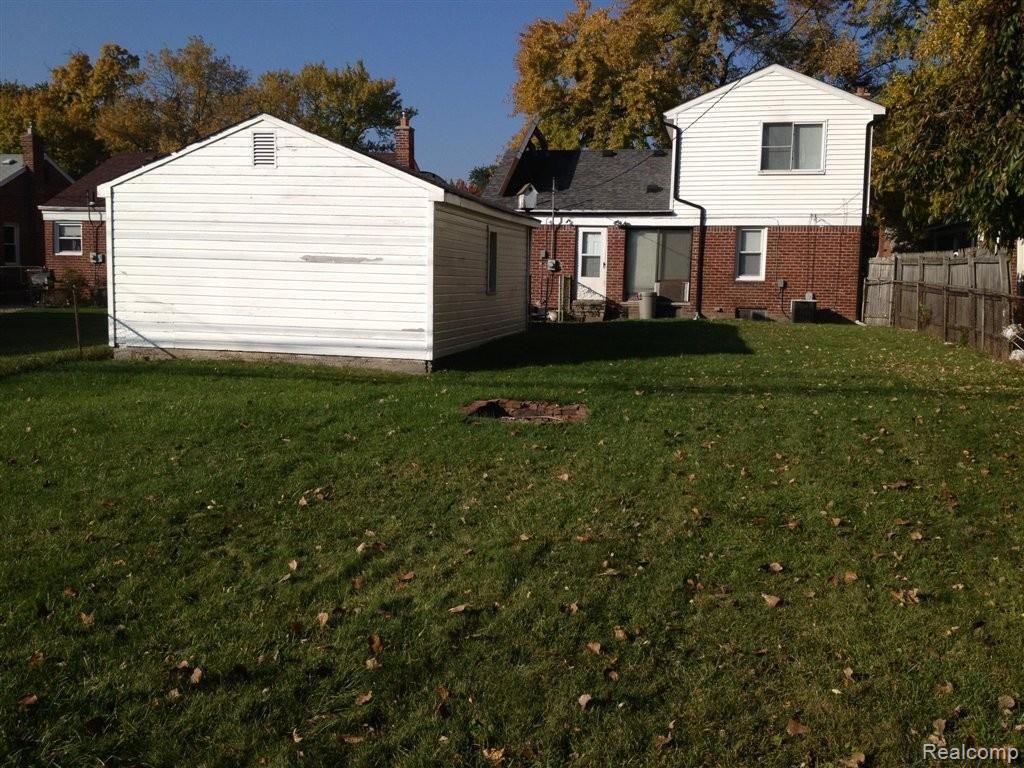 181 Biltmore Street Inkster, MI 48141 - Photo 7 of 7 BACK YARD