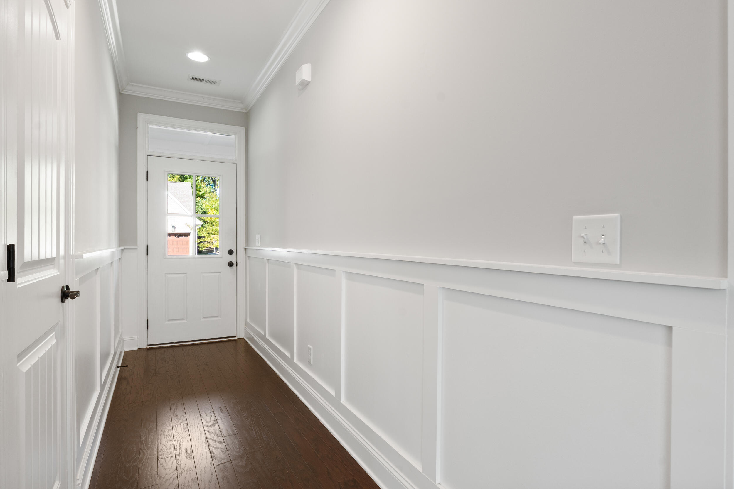 8676 Masons Gate Lane Chattanooga, TN 37421 - Photo 7 of 36 Inviting Foyer