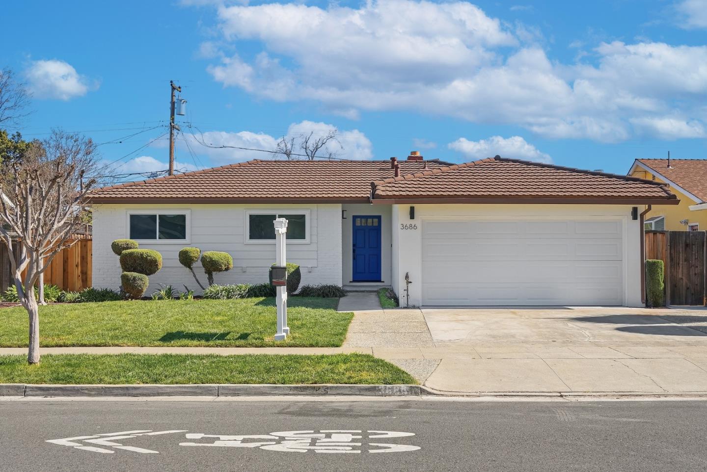 3686 Kirk Road San Jose, CA 95124 - Photo 4 of 50