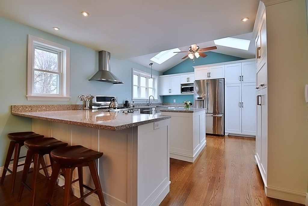 28 Stratton Road Hudson, MA 01749 - Photo 8 of 42 Gallery Image 8