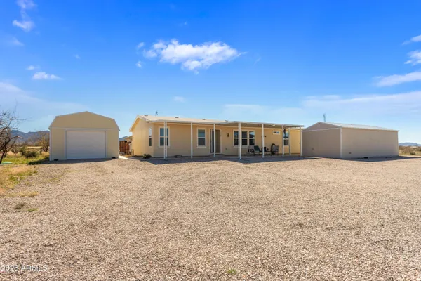 $450,000 | 3191 West Williams Road, Benson, AZ 85602