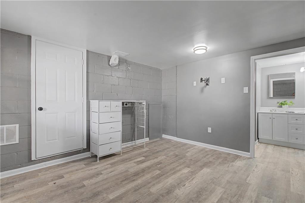 6442 Ford Road Flowery Branch, GA 30542 - Photo 24 of 27