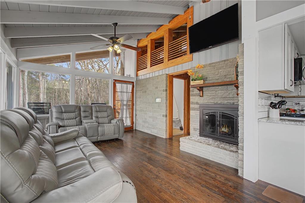 6442 Ford Road Flowery Branch, GA 30542 - Photo 10 of 27