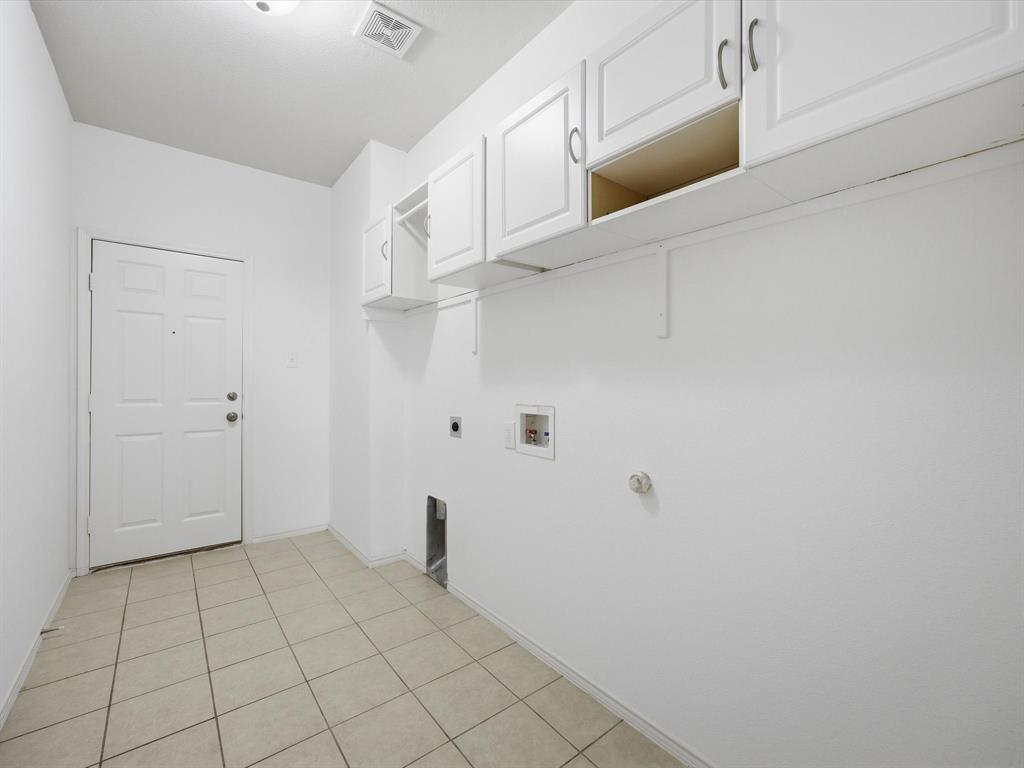 13264 Fencerow Road Fort Worth, TX 76244 - Photo 24 of 26 a view of an empty room